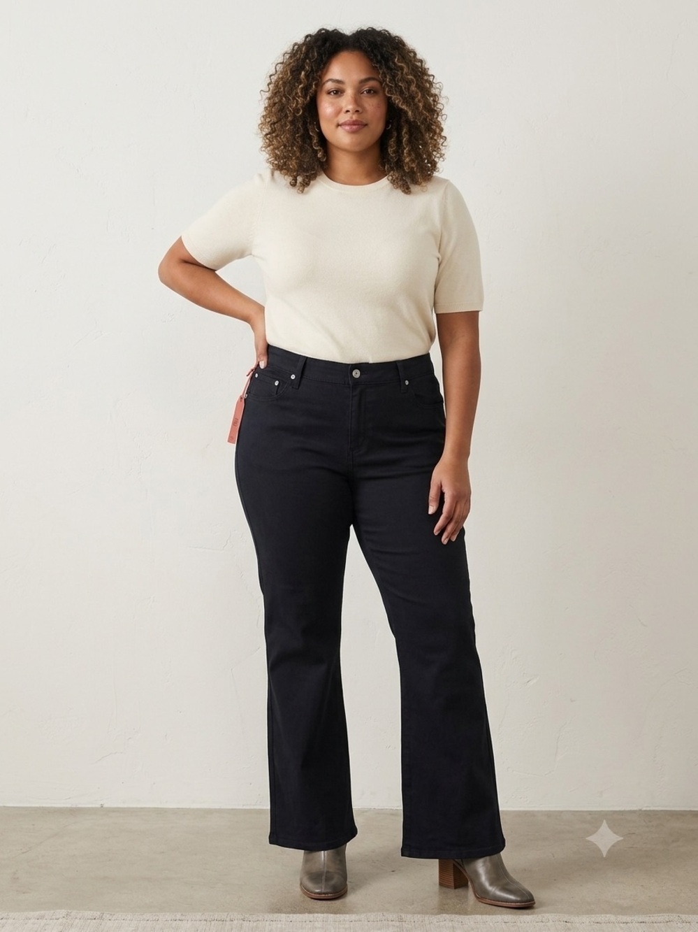 NWT James Jeans Juliette Curvy Olefina Flare Leg Dark Wash Jeans , size 26